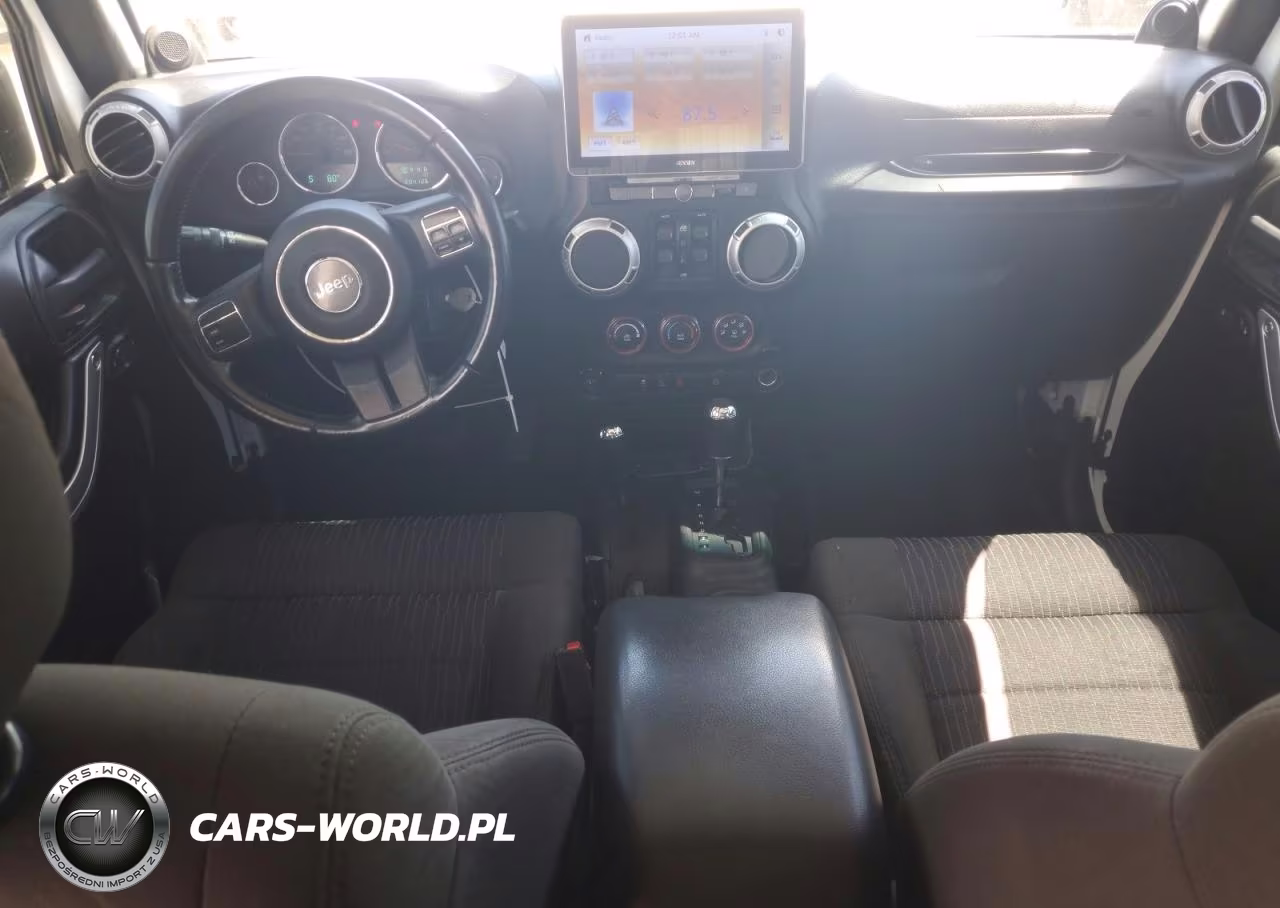 2011 Jeep Wrangler Unlimited Sahara VIN:1J4BA5H15BL592815 - 8