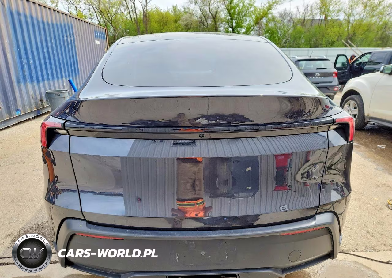 2026 Tesla Model Y VIN:7SAYGDED8TA597471 - 6