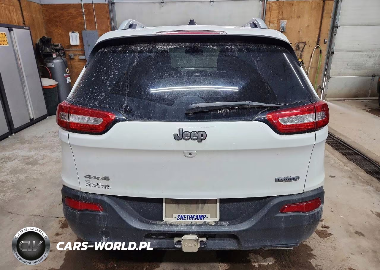 2018 Jeep Cherokee Latitude Plus VIN:1C4PJMLX8JD571810 - 6