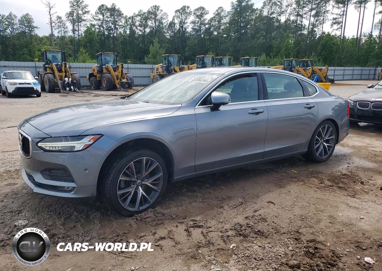 2018 Volvo S90 T5 Momentum