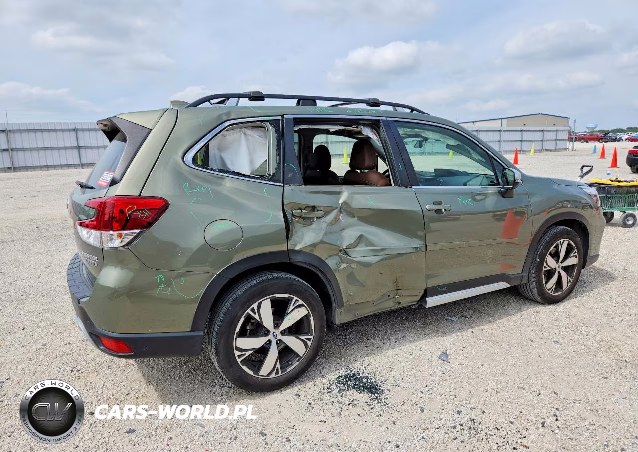 2020 Subaru Forester Touring VIN:JF2SKAXC6LH527444 - 3