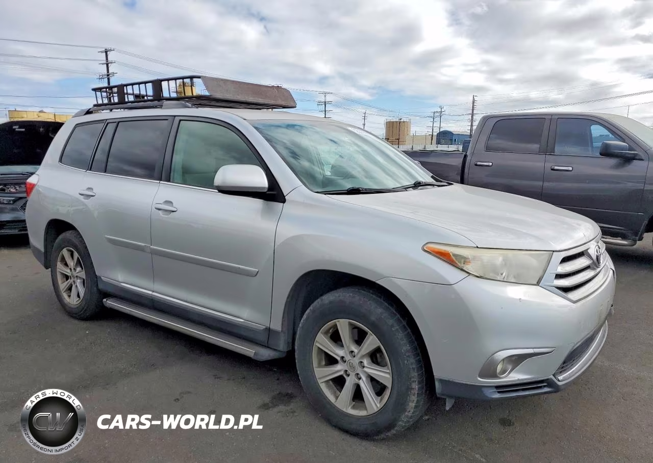 2011 Toyota Highlander Base VIN:5TDZK3EH2BS035608 - 4