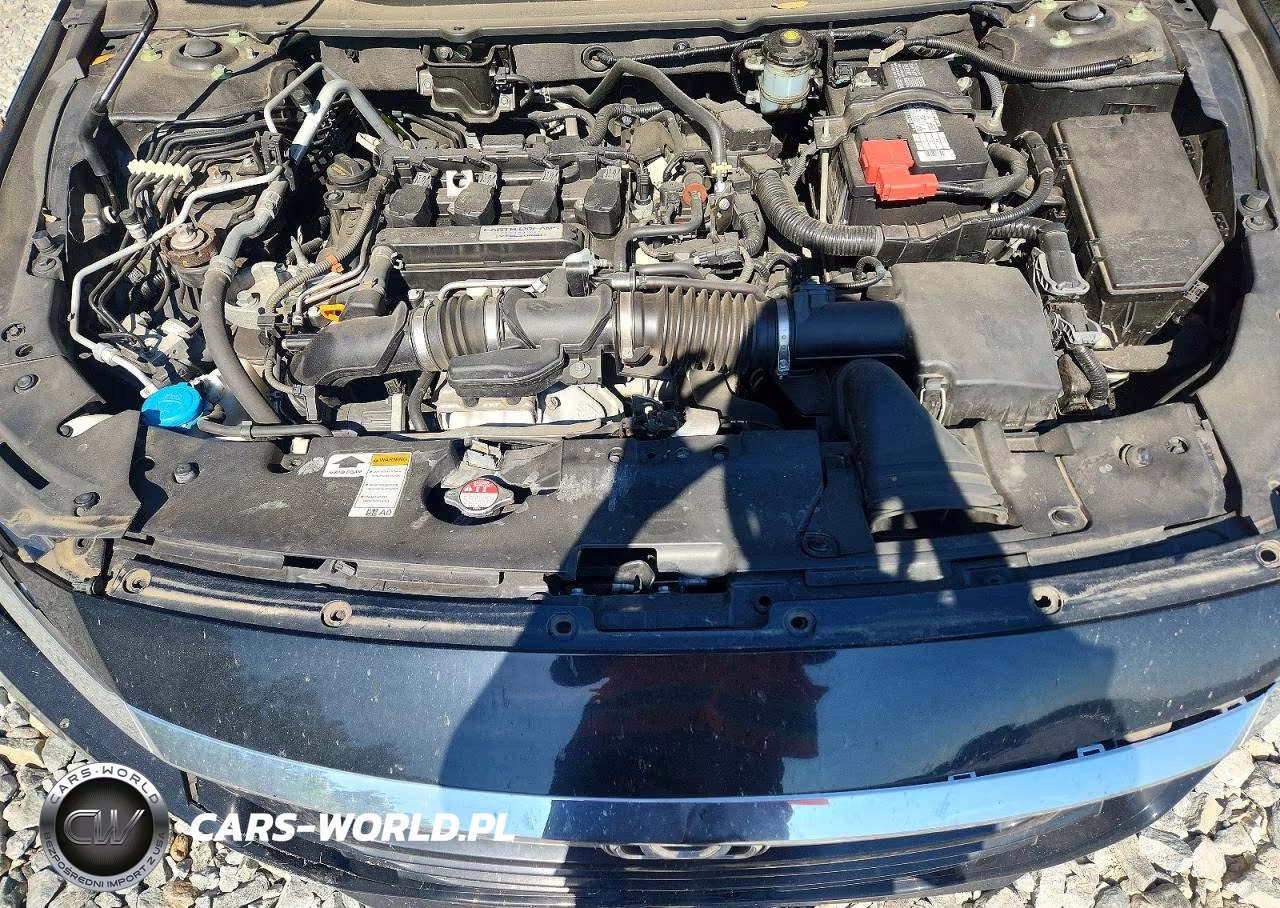 2018 Honda Accord Touring VIN:1HGCV1F96JA032913 - 11