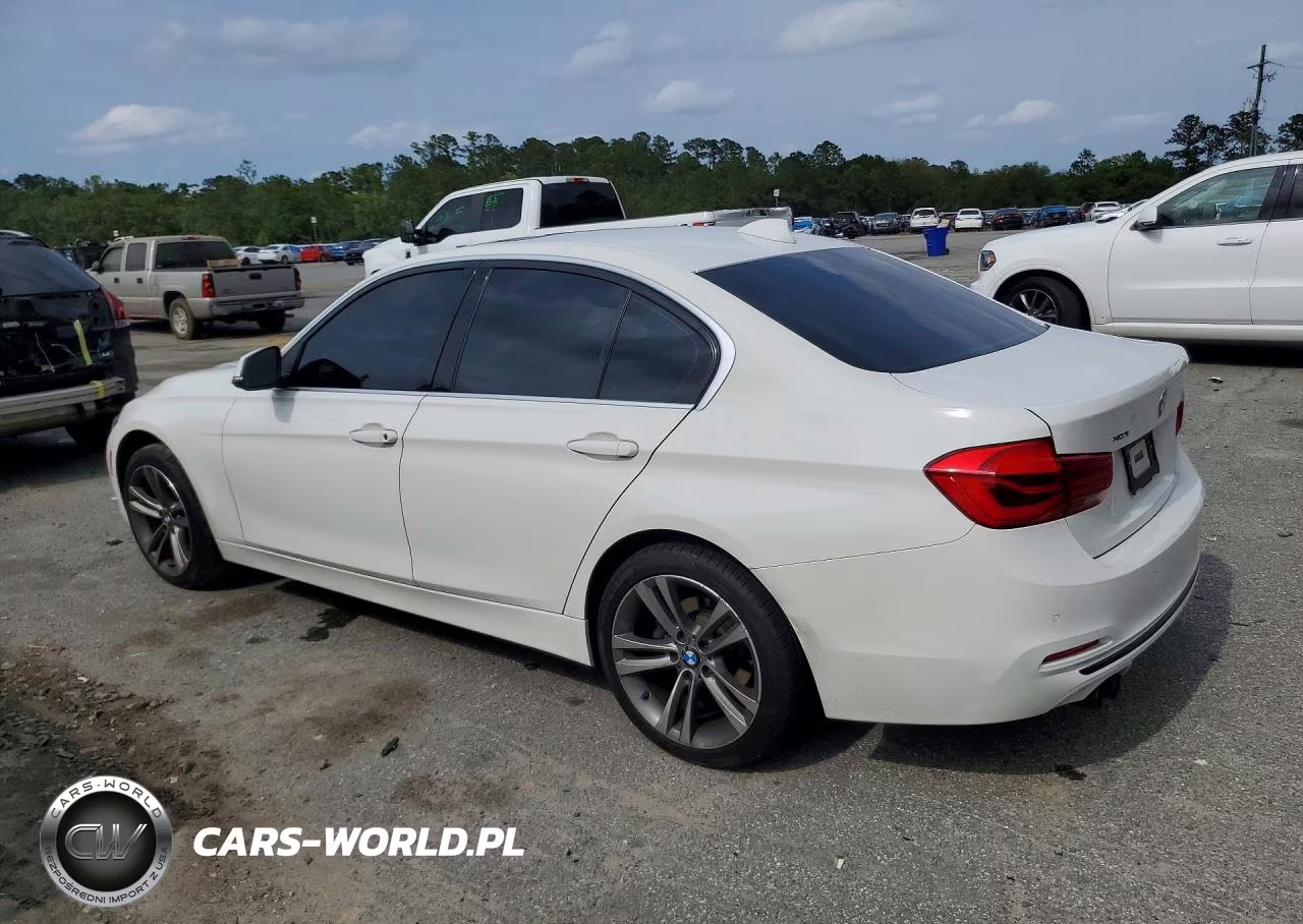 2017 BMW 330 Xi VIN:WBA8D9G34HNU63010 - 2
