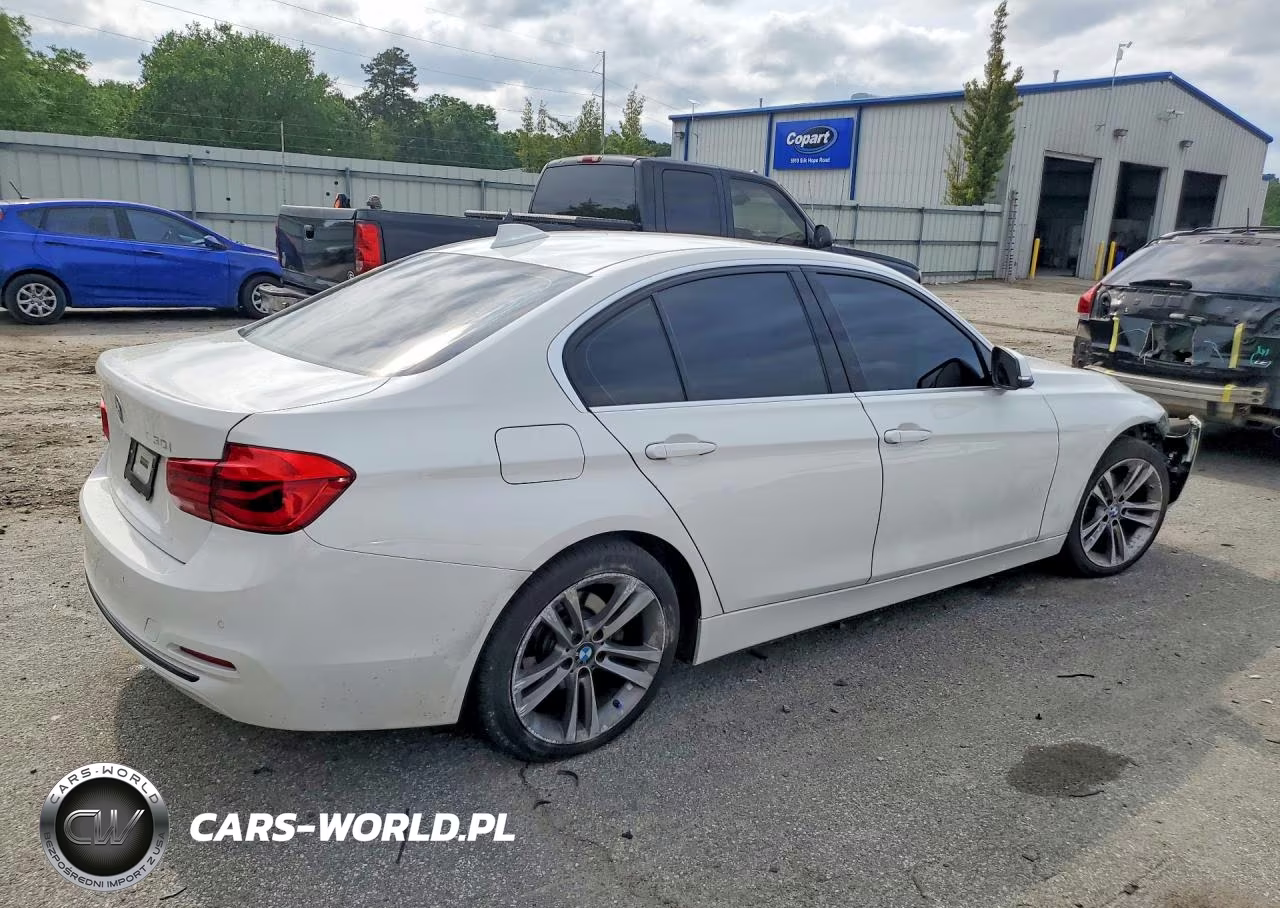 2017 BMW 330 Xi VIN:WBA8D9G34HNU63010 - 3