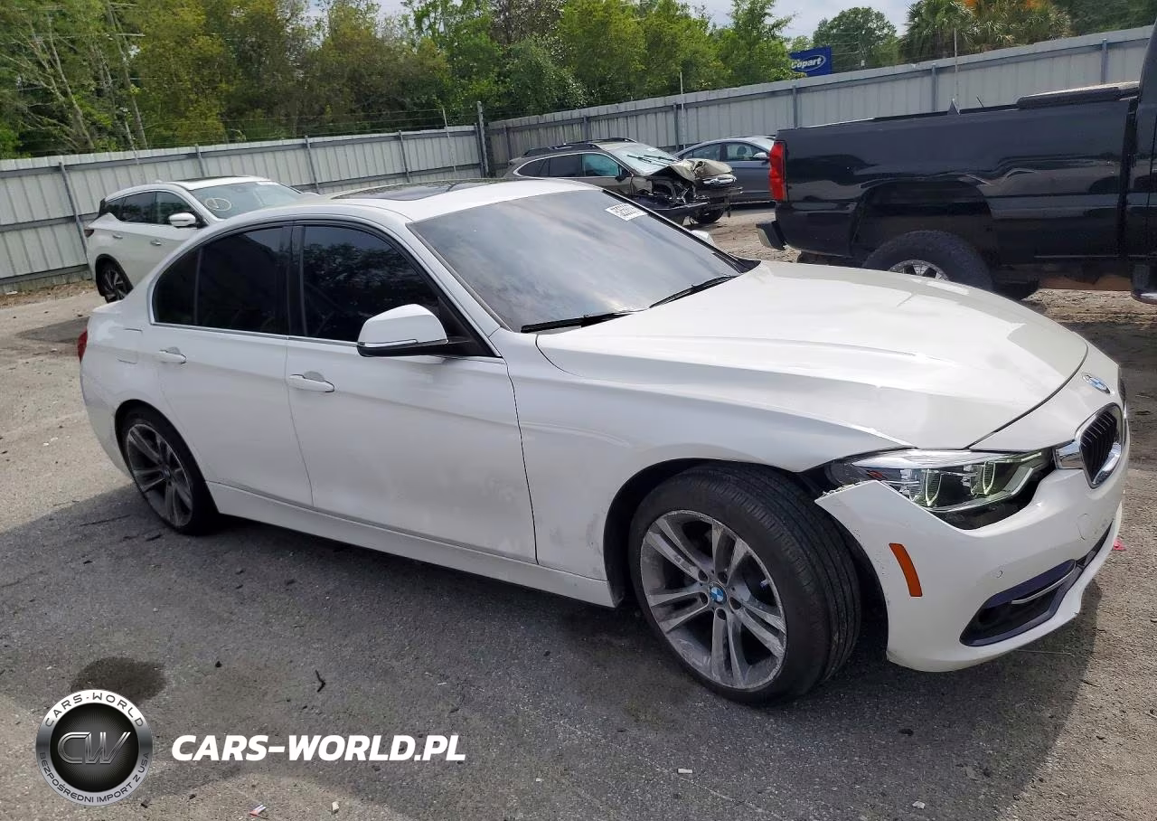 2017 BMW 330 Xi VIN:WBA8D9G34HNU63010 - 4
