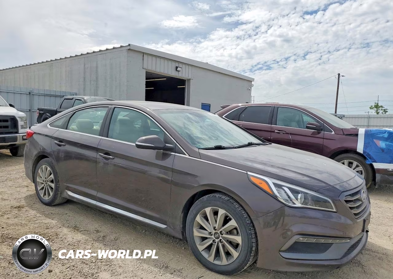 2017 Hyundai Sonata Sport VIN:5NPE34AF9HH535172 - 4