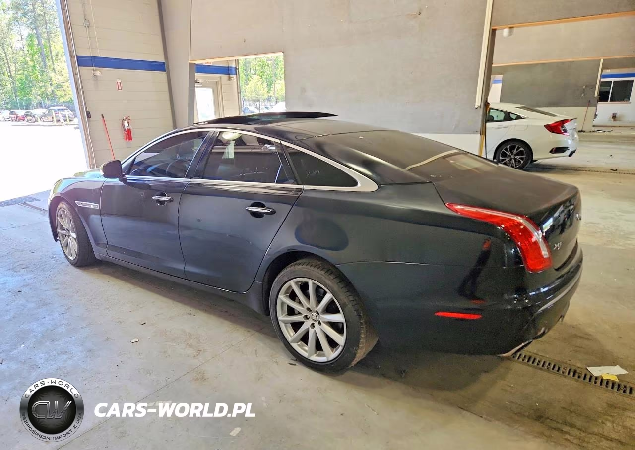 2011 Jaguar Xj VIN:SAJWA1CBXBLV08442 - 2