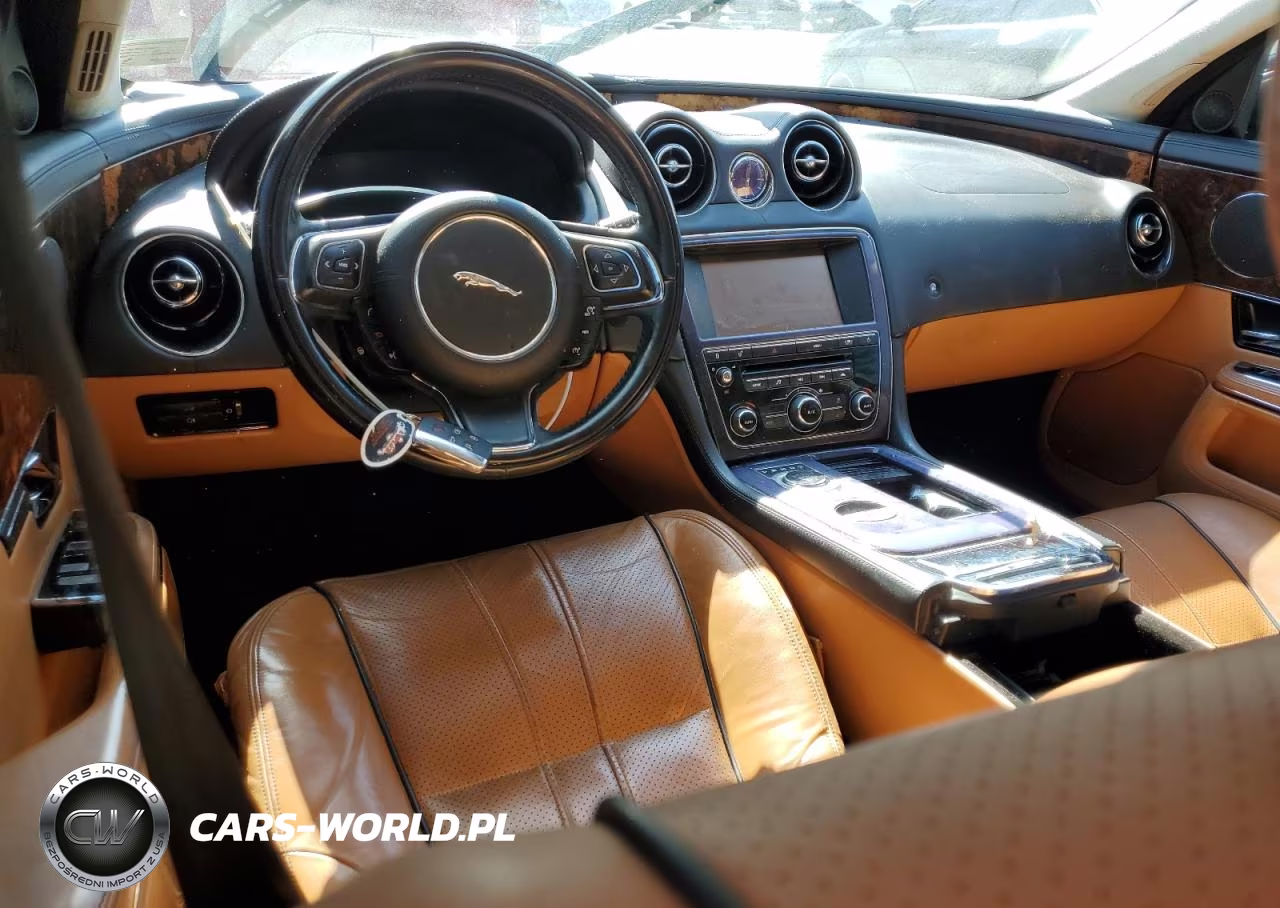 2011 Jaguar Xj VIN:SAJWA1CBXBLV08442 - 8