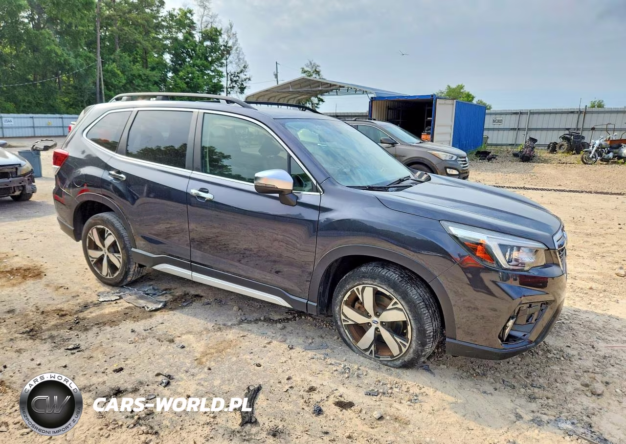 2019 Subaru Forester Touring VIN:JF2SKAWC2KH572946 - 4