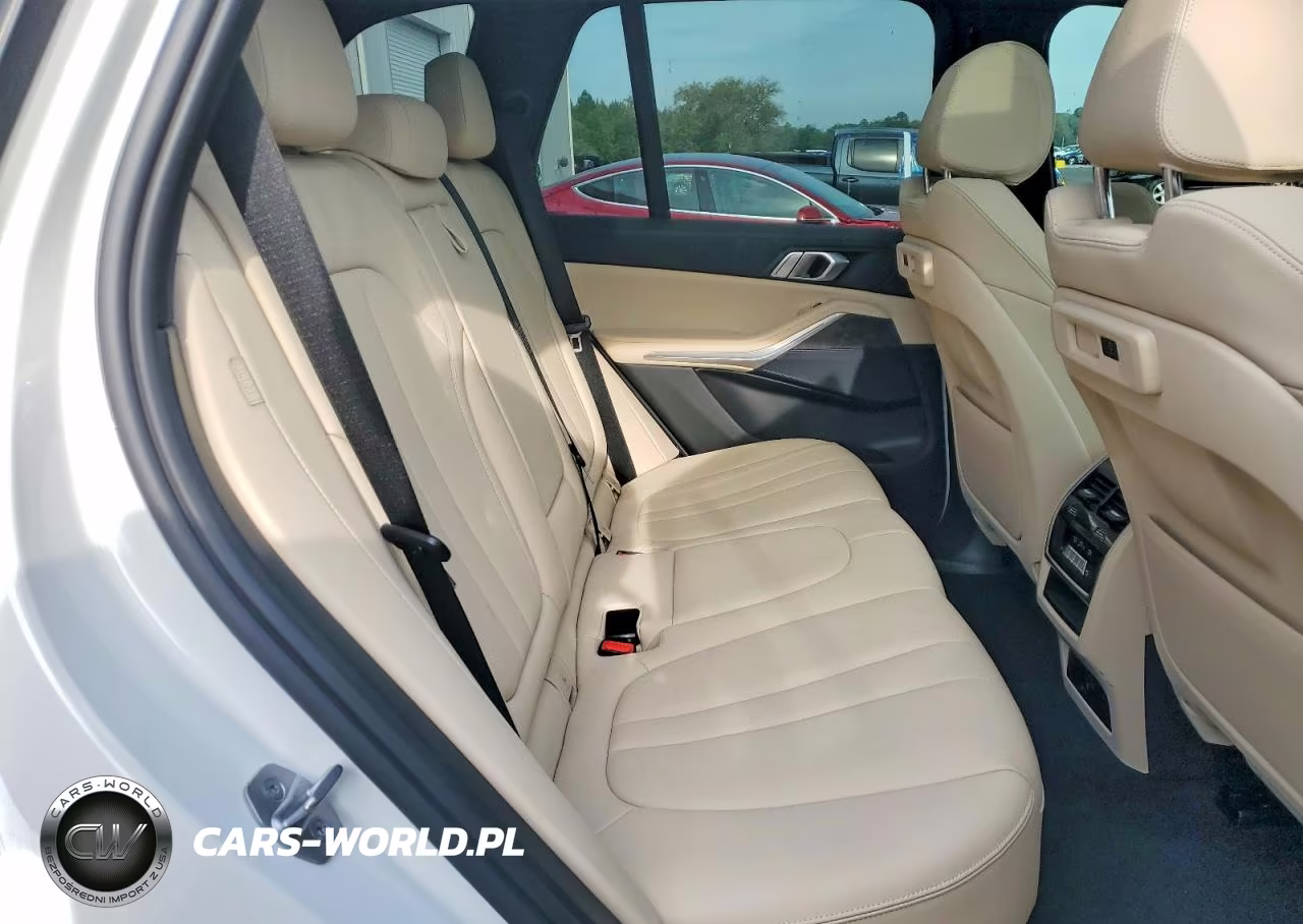 2022 BMW X5 xDrive45E VIN:5UXTA6C03N9M02413 - 11