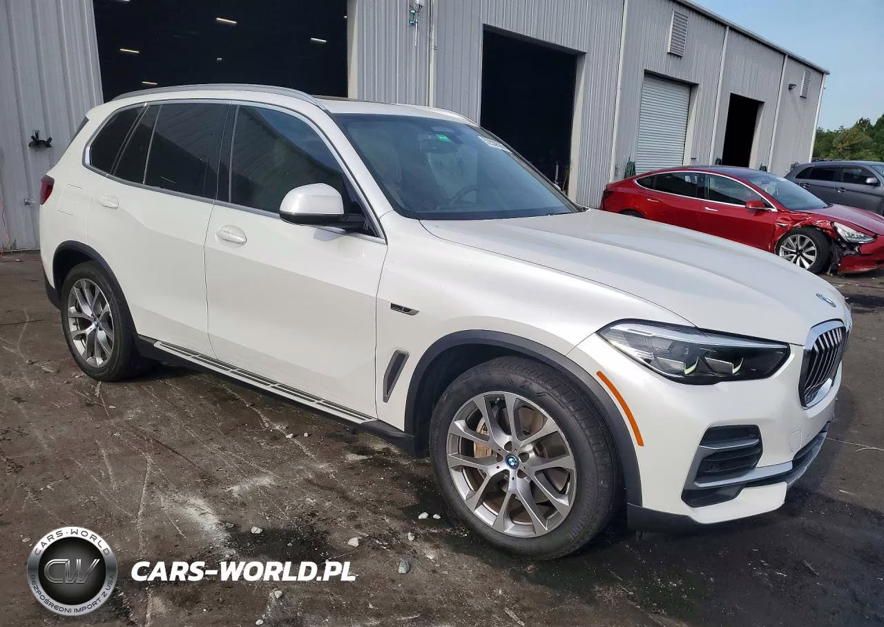 2022 BMW X5 xDrive45E VIN:5UXTA6C03N9M02413 - 4