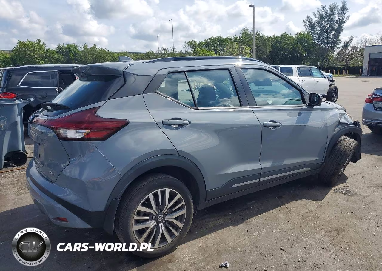 2021 Nissan Kicks Sr VIN:3N1CP5DV2ML468075 - 3