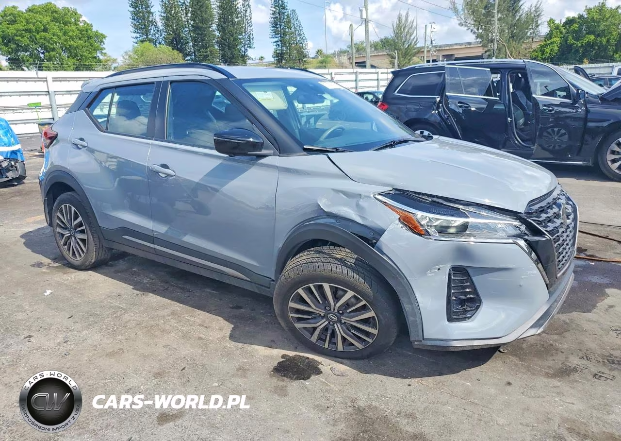 2021 Nissan Kicks Sr VIN:3N1CP5DV2ML468075 - 4