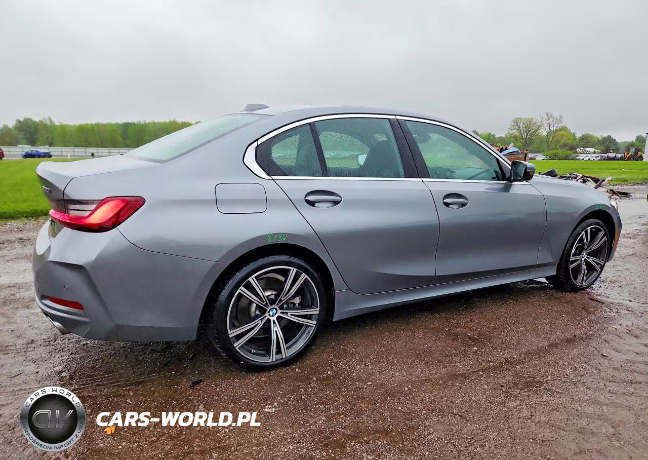 2024 BMW 330Xi VIN:3MW89FF03R8E01335 - 3
