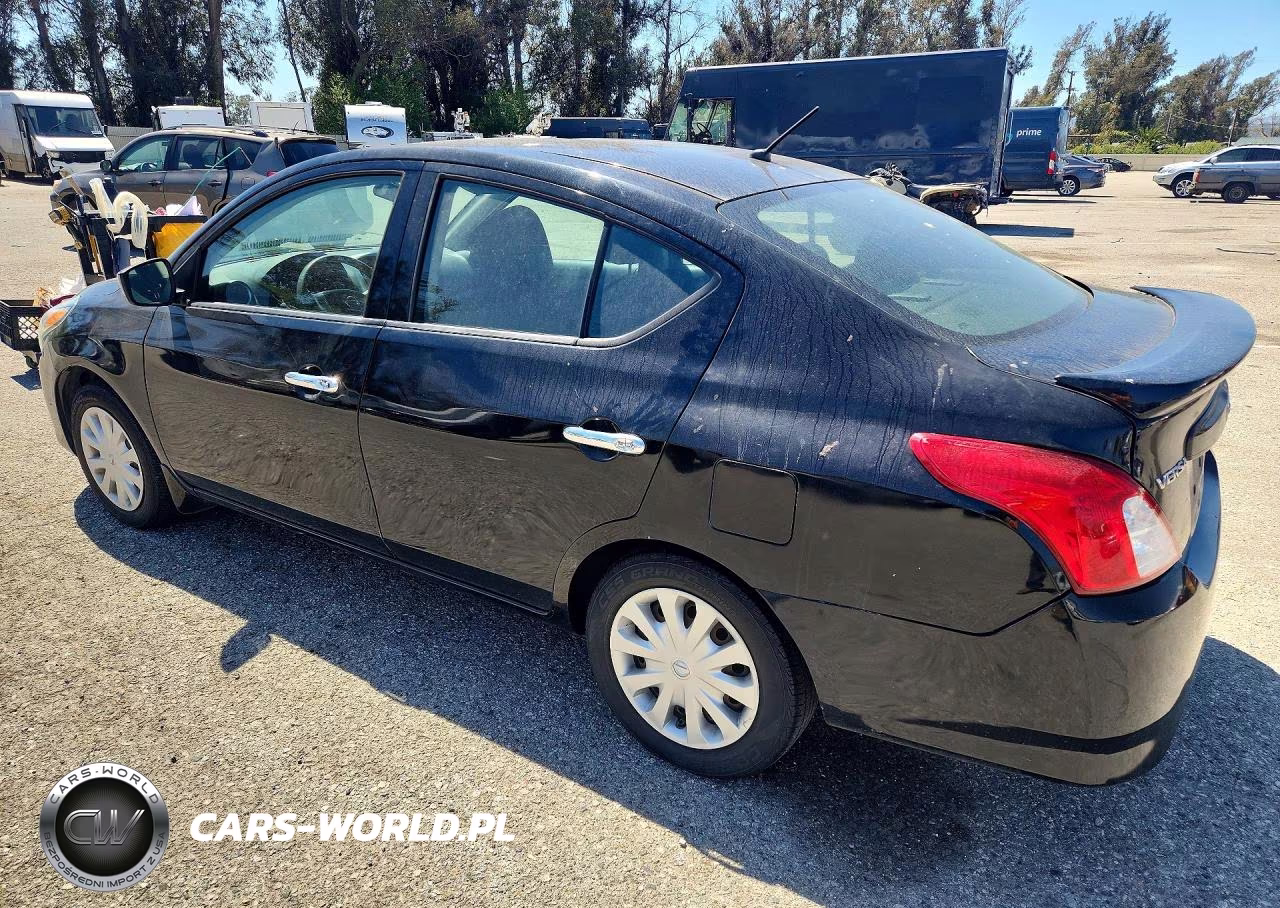 2015 Nissan Versa VIN:3N1CN7AP9FL943358 - 2