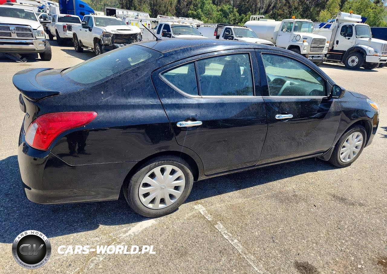 2015 Nissan Versa VIN:3N1CN7AP9FL943358 - 3
