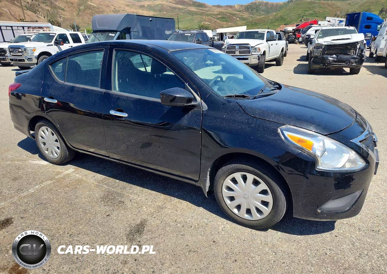 2015 Nissan Versa VIN:3N1CN7AP9FL943358 - 4