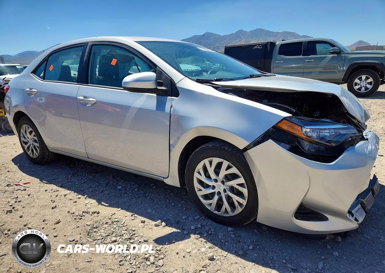 2019 Toyota Corolla Le VIN:2T1BURHE2KC173738 - 4