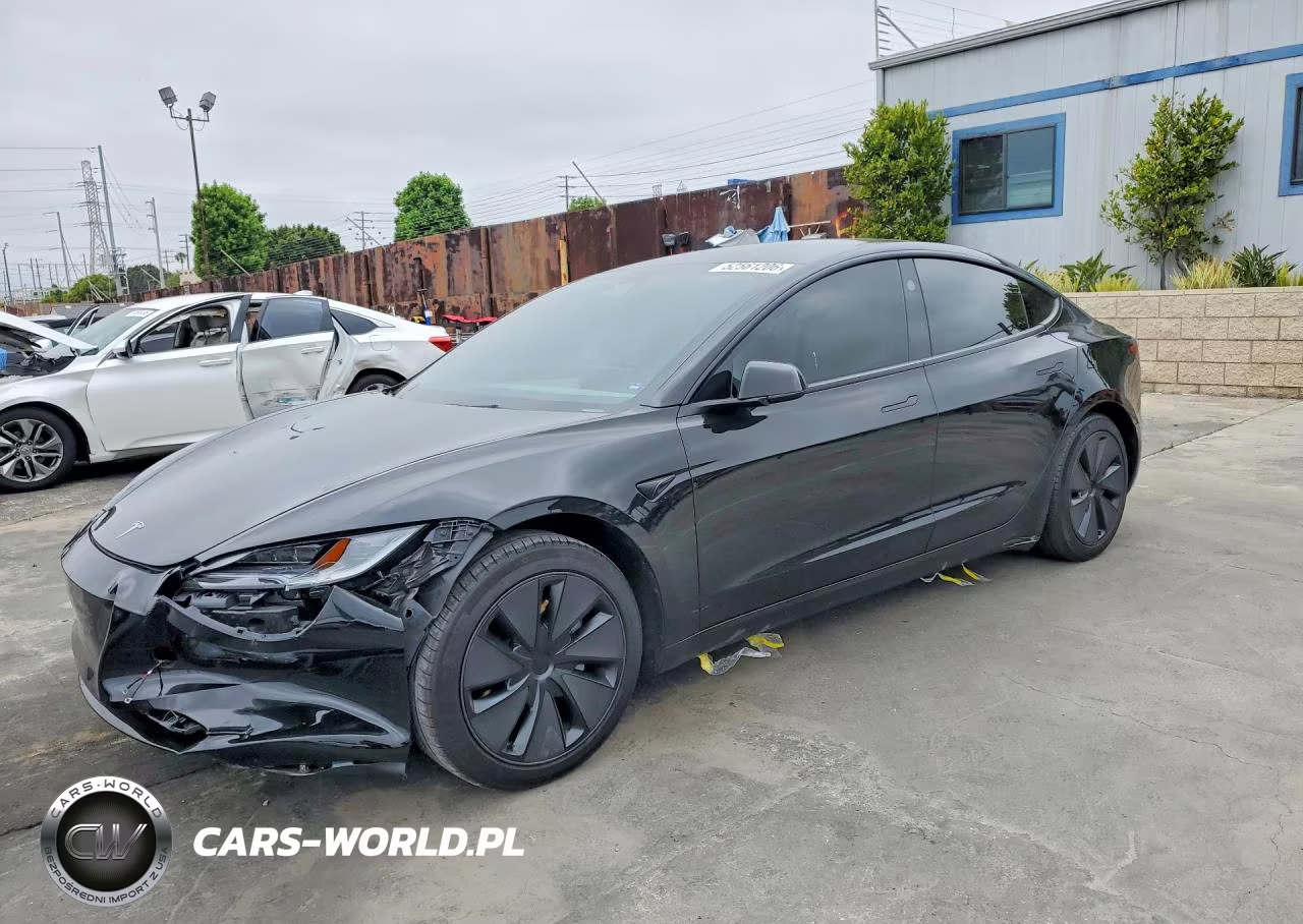 2024 Tesla Model 3 – zdjęcie 1 z 12