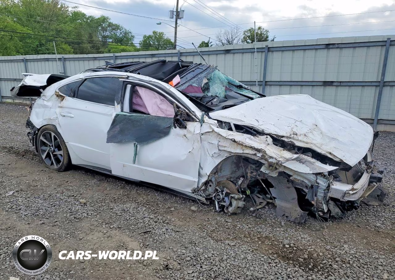2023 Hyundai Sonata Sel Plus VIN:KMHL44J22PA273076 - 4