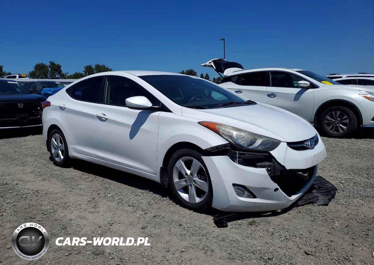 2013 Hyundai Elantra Gls VIN:5NPDH4AE9DH294549 - 4