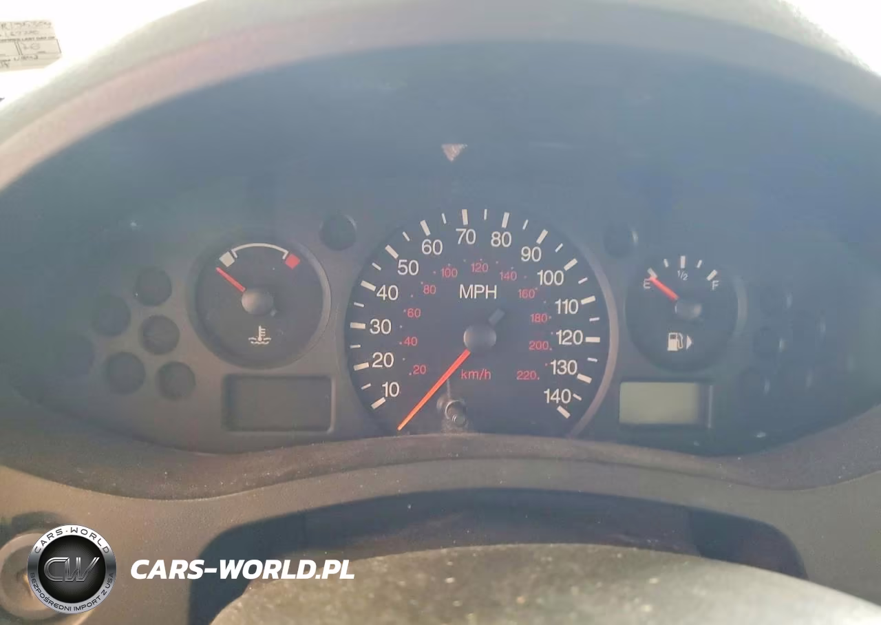 2005 Ford Focus Zx3 VIN:3FAFP31N55R155304 - 9
