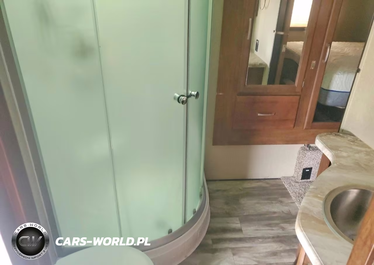 2018 Grand Design Reflection Camper VIN:573FR3326J3317353 - 6