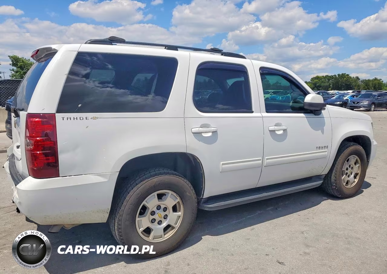 2014 Chevrolet Tahoe C1500 Ls VIN:1GNSCAE01ER140437 - 3