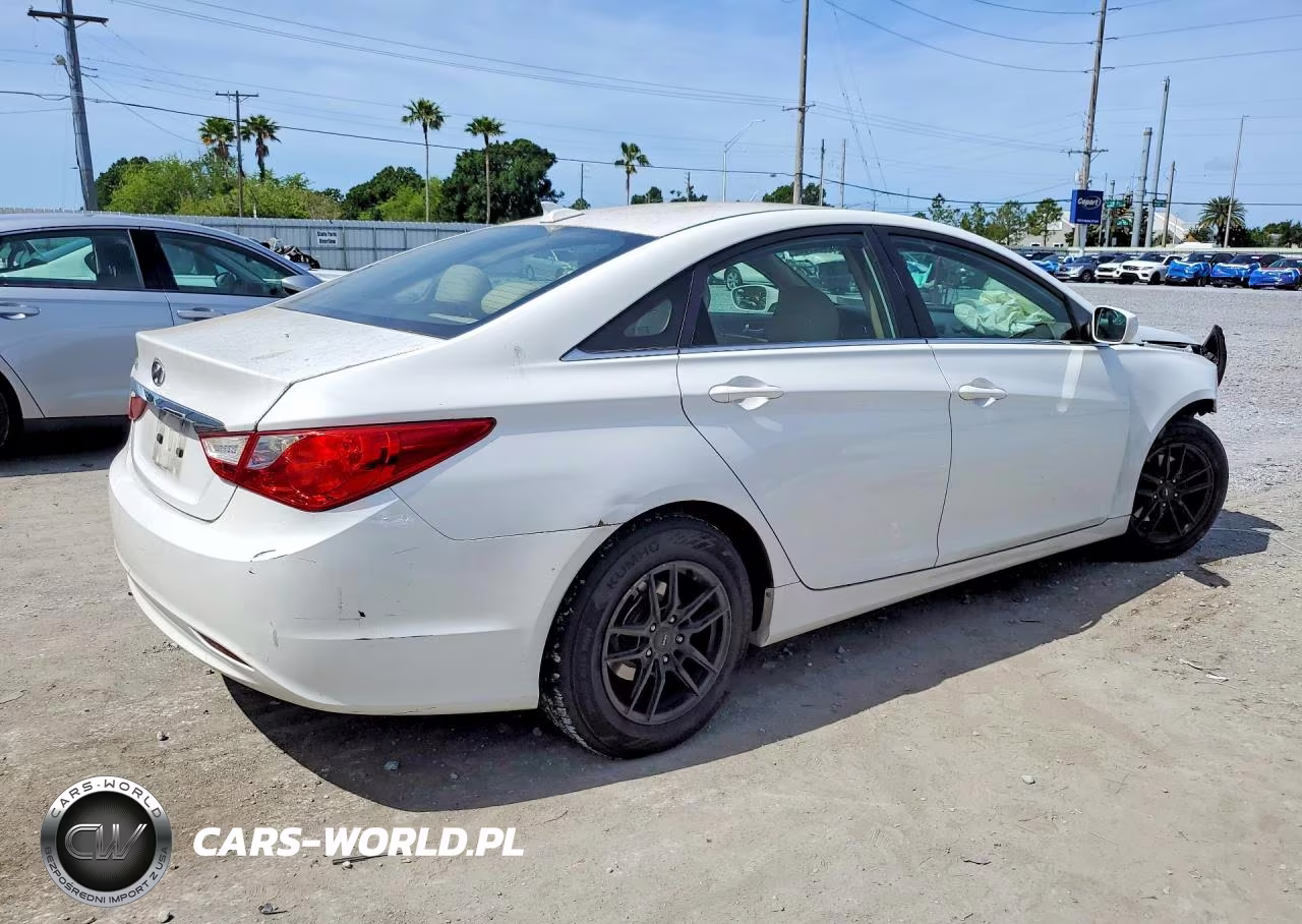 2012 Hyundai Sonata Gls VIN:5NPEB4AC3CH358684 - 3