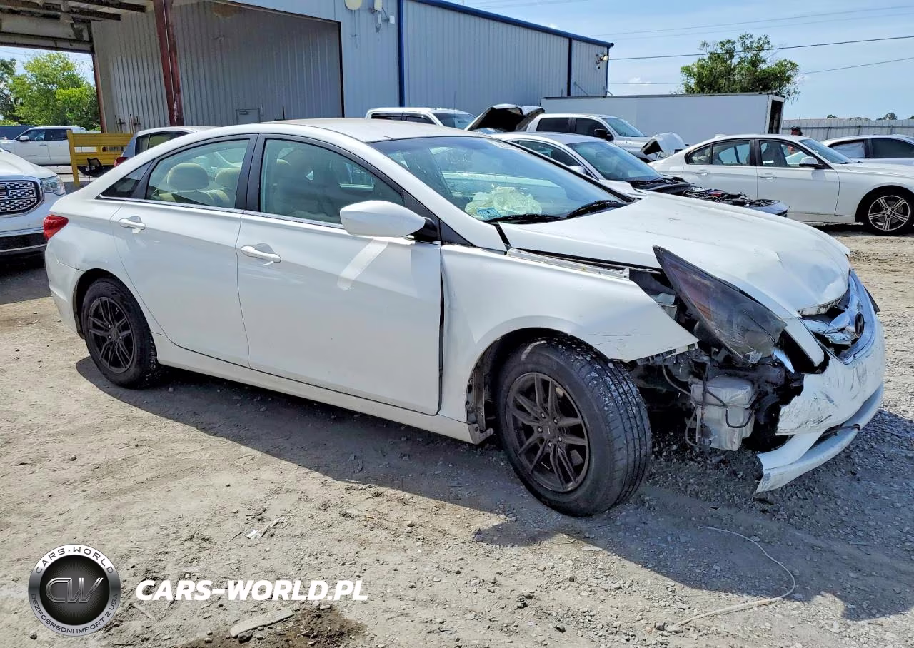 2012 Hyundai Sonata Gls VIN:5NPEB4AC3CH358684 - 4