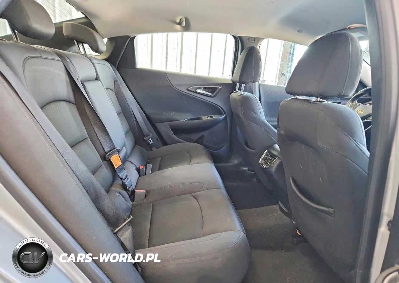 2017 Chevrolet Malibu Lt VIN:1G1ZE5ST2HF199812 - 10