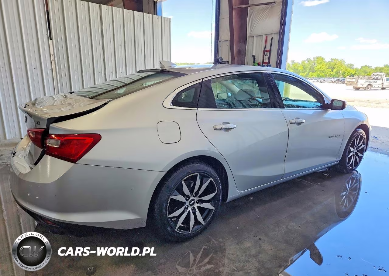 2017 Chevrolet Malibu Lt VIN:1G1ZE5ST2HF199812 - 3