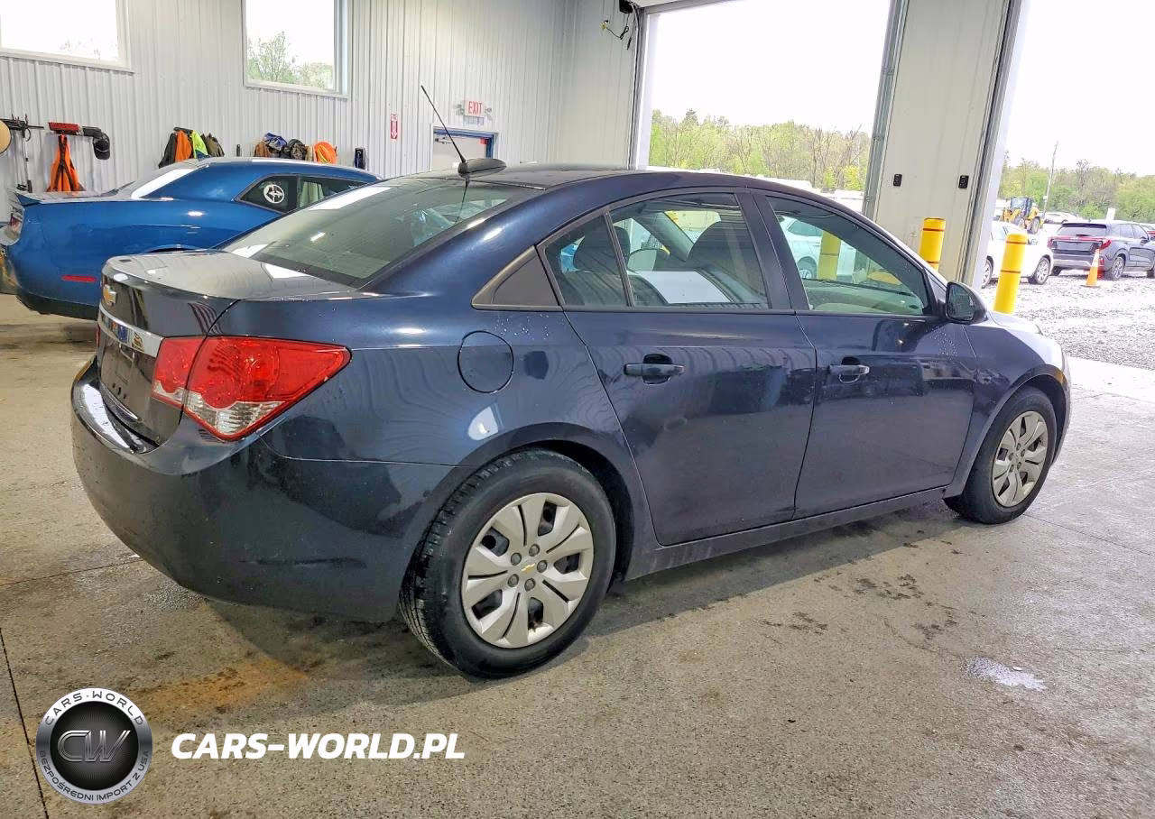 2016 Chevrolet Cruze Limited Ls VIN:1G1PC5SHXG7198988 - 3
