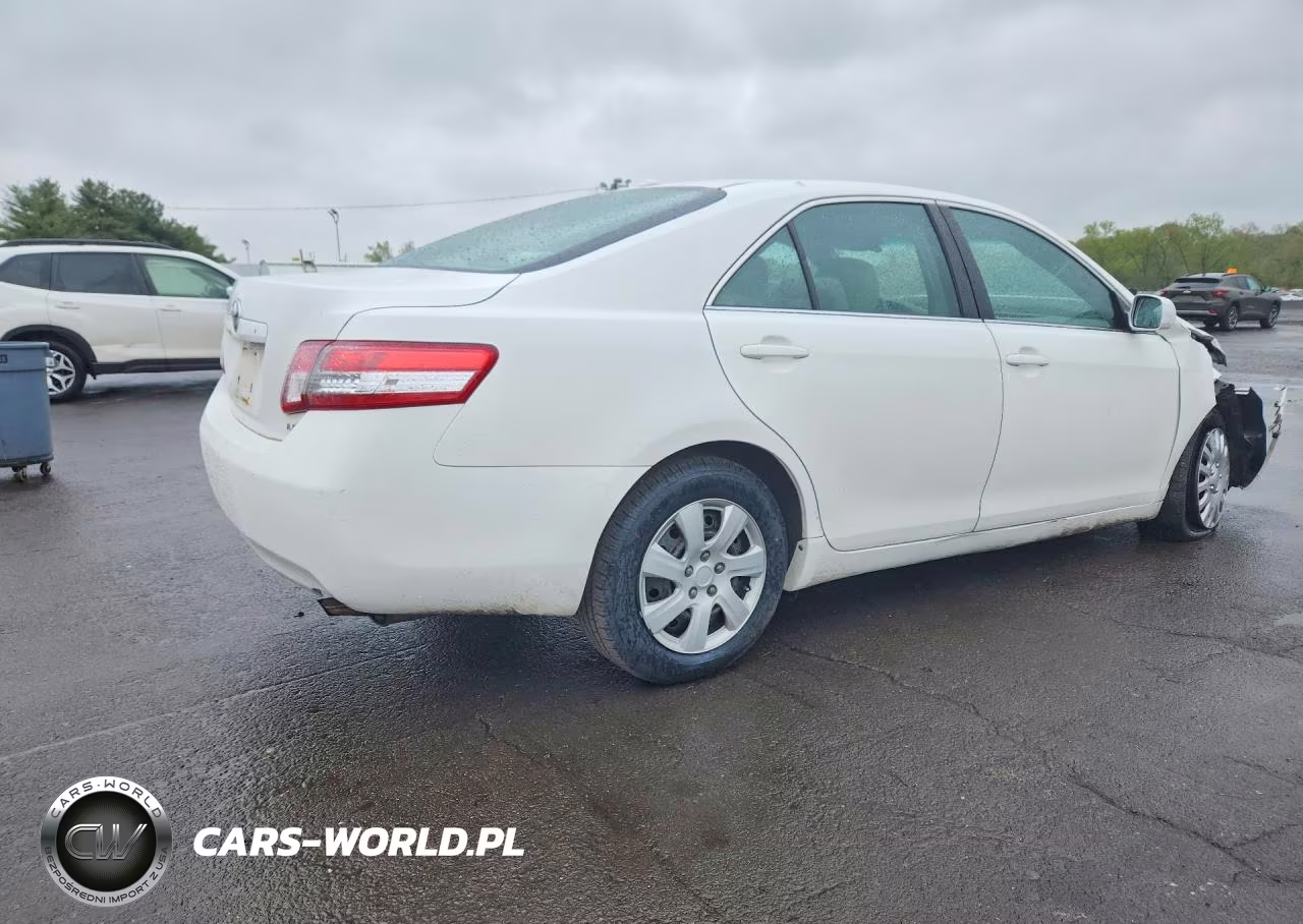 2010 Toyota Camry Le VIN:4T1BF3EK0AU565177 - 3