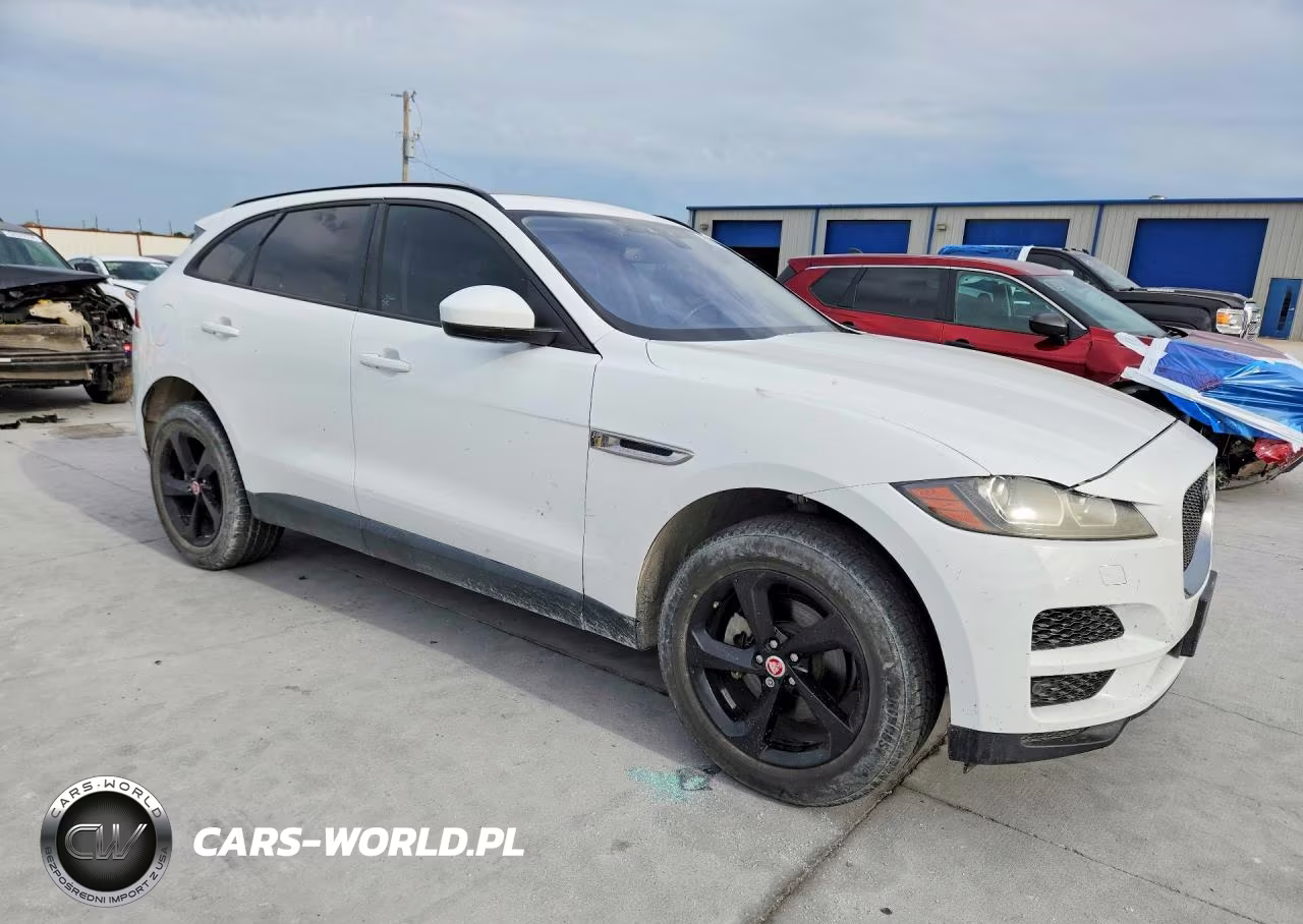2017 Jaguar F-Pace Premium VIN:SADCJ2BN1HA488545 - 4
