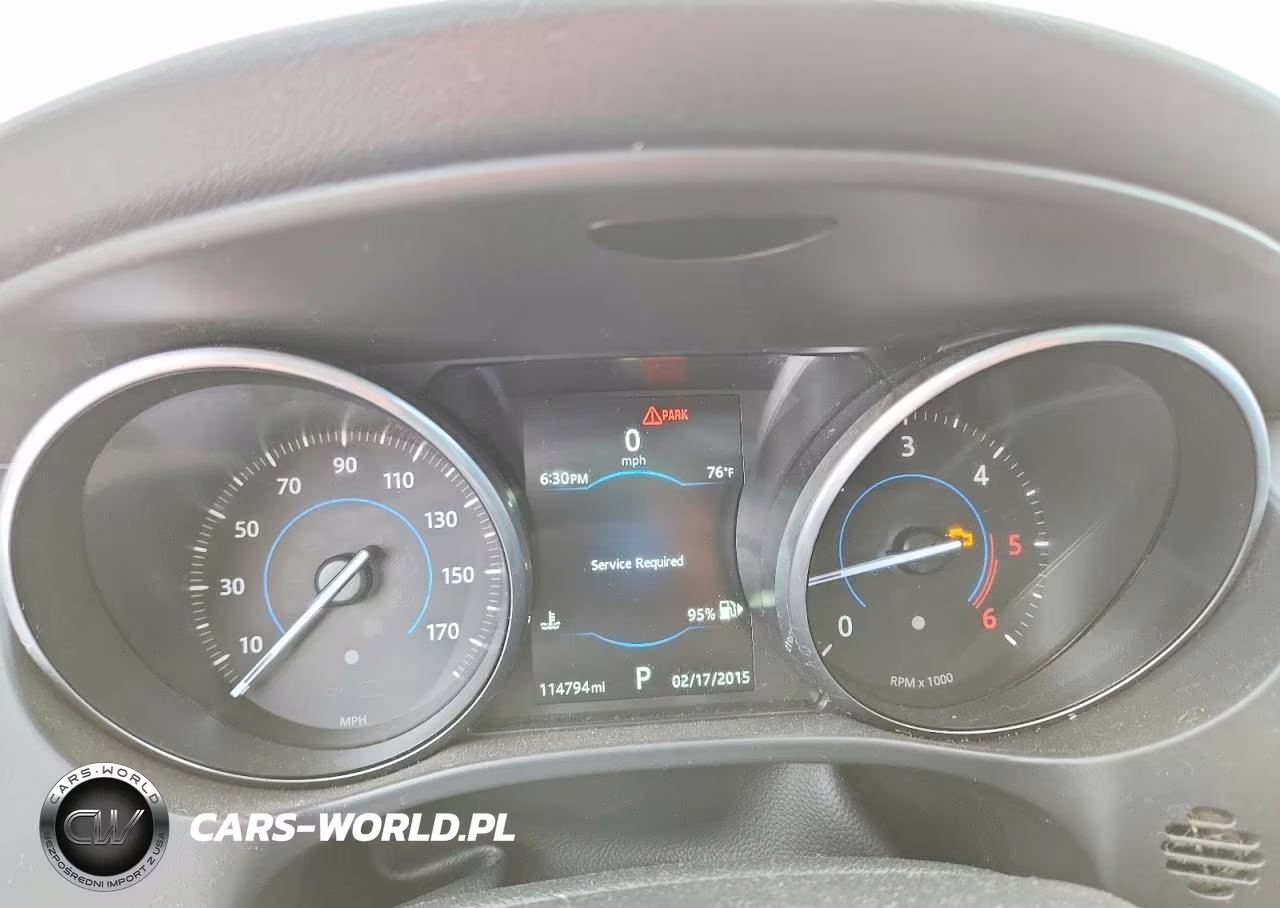 2017 Jaguar F-Pace Premium VIN:SADCJ2BN1HA488545 - 9