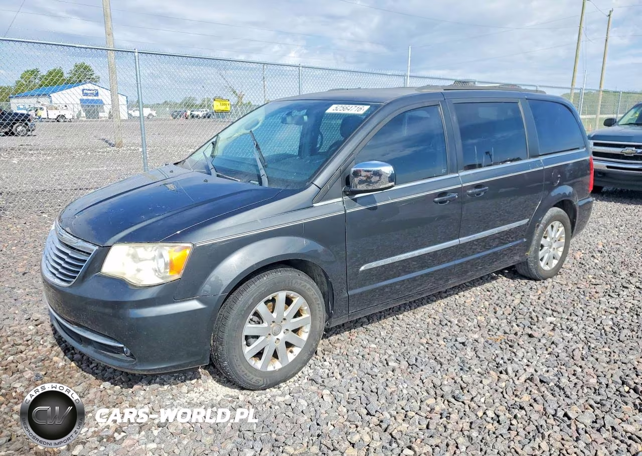 2011 Chrysler Town & Country Touring L