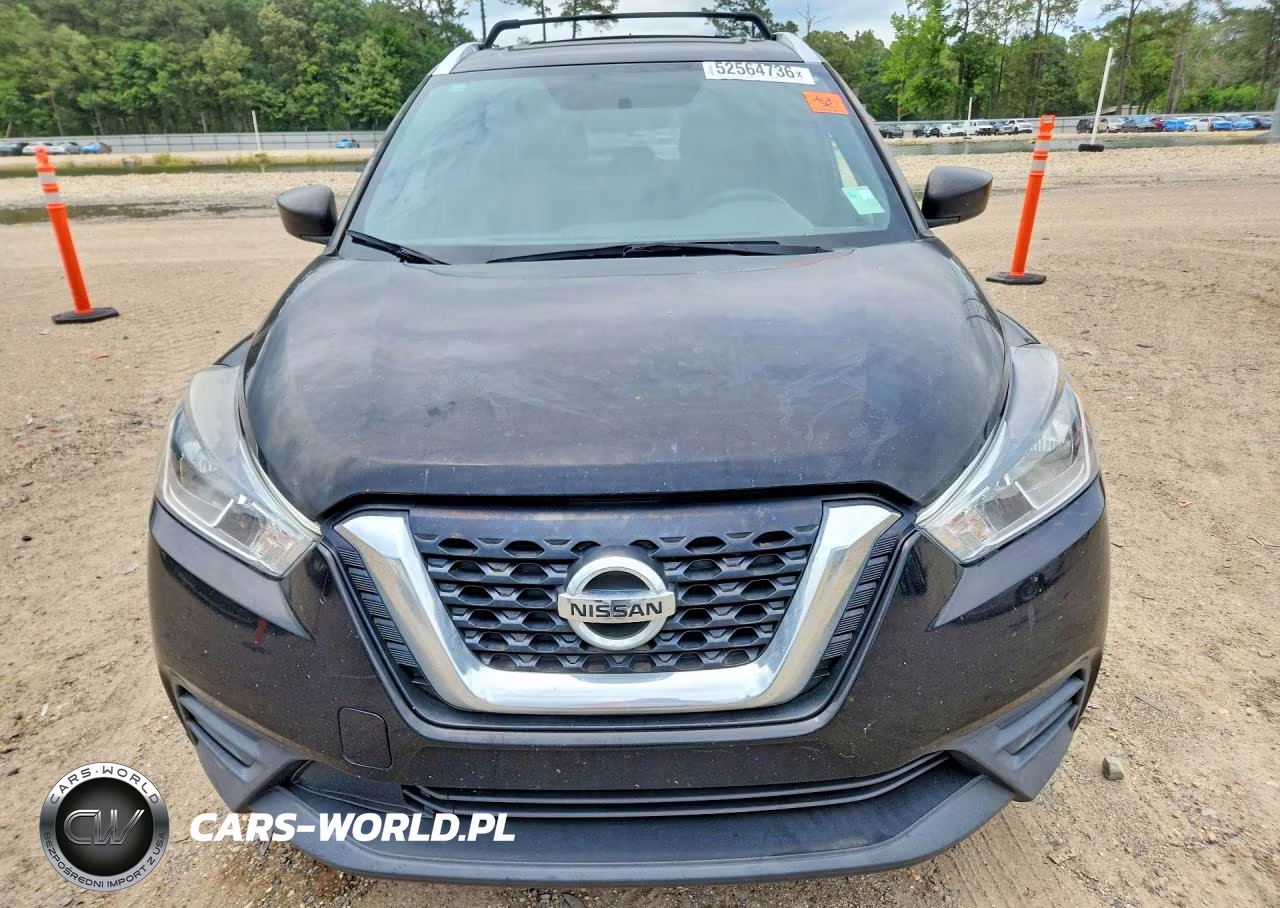 2018 Nissan Kicks S VIN:3N1CP5CU1JL518470 - 5