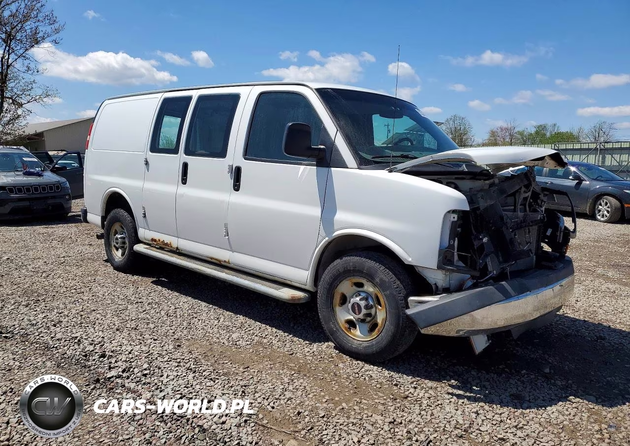 2015 GMC Savana 2500 Cargo Delivery Van VIN:1GTW7FCFXF1902571 - 4
