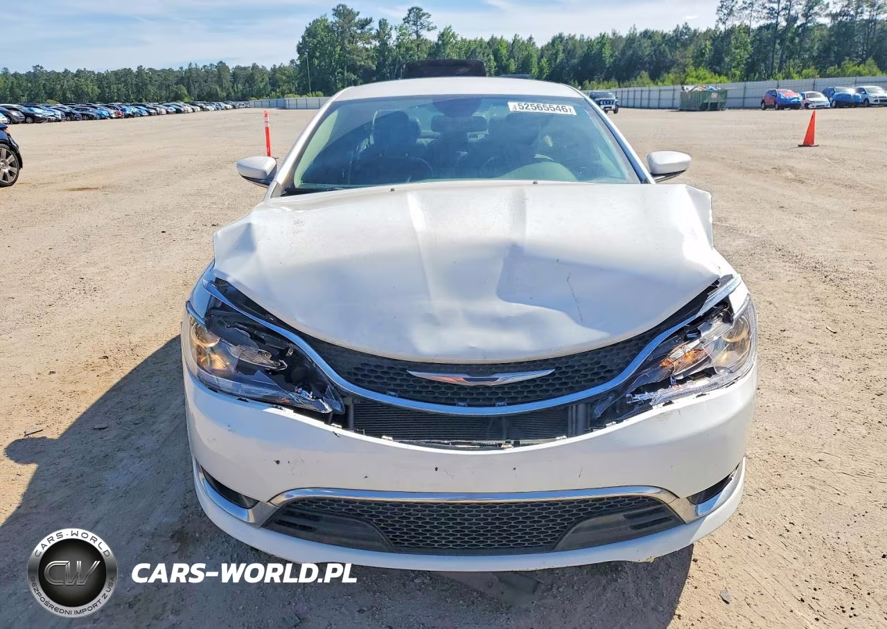 2016 Chrysler 200 C VIN:1C3CCCCB7GN111245 - 5