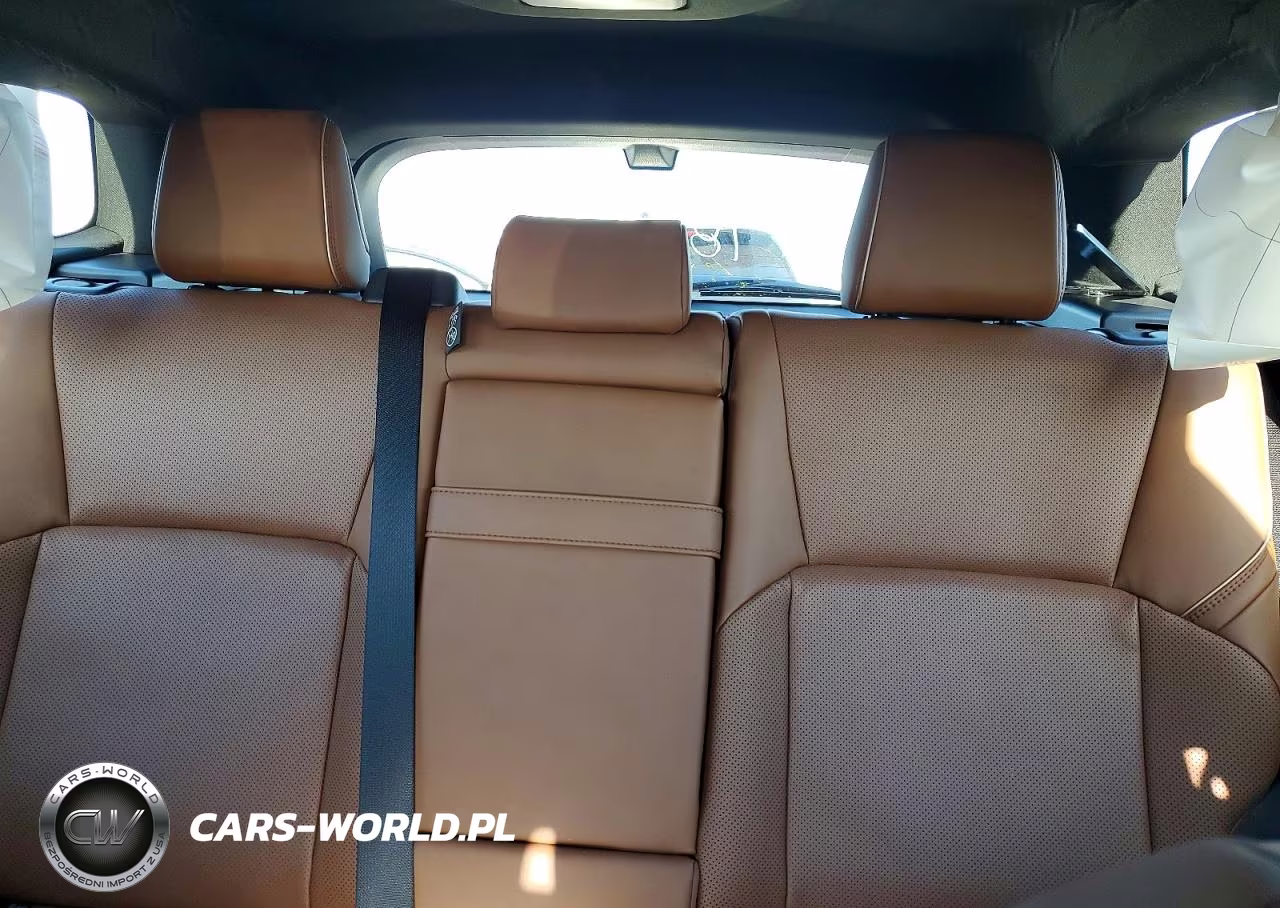 2026 Toyota Crown Signia Limited VIN:JTDACAAJ6T3040840 - 10