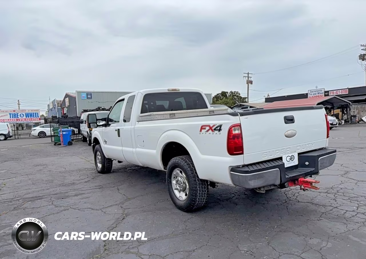 2012 Ford F250 Super Duty VIN:1FT7X2BT2CED09392 - 3