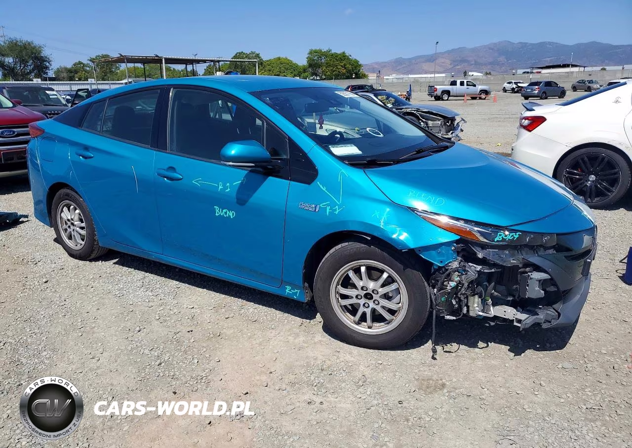 2019 Toyota Prius Prime Premium VIN:JTDKARFP7K3114951 - 4