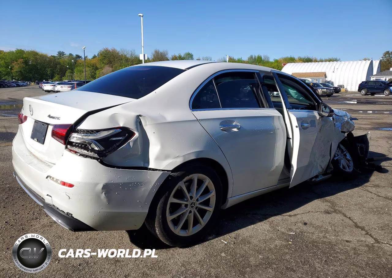 2020 Mercedes-Benz A 220 4Matic VIN:WDD3G4FB2LW042718 - 3