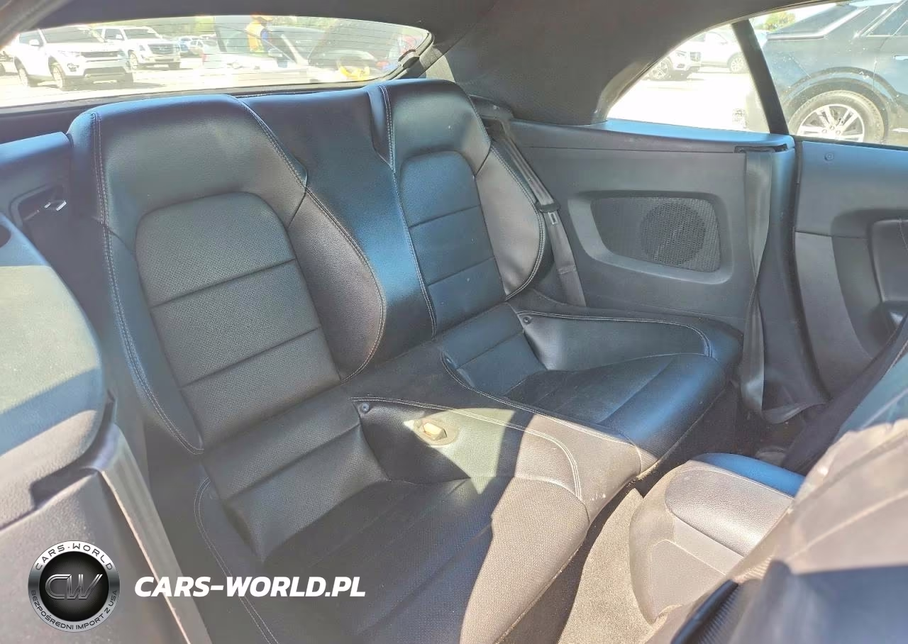 2021 Ford Mustang VIN:1FATP8UH8M5111773 - 10
