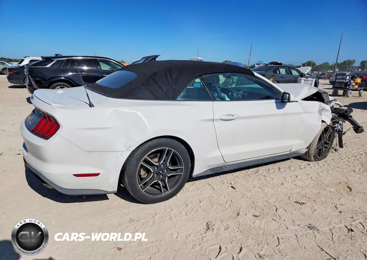 2021 Ford Mustang VIN:1FATP8UH8M5111773 - 3