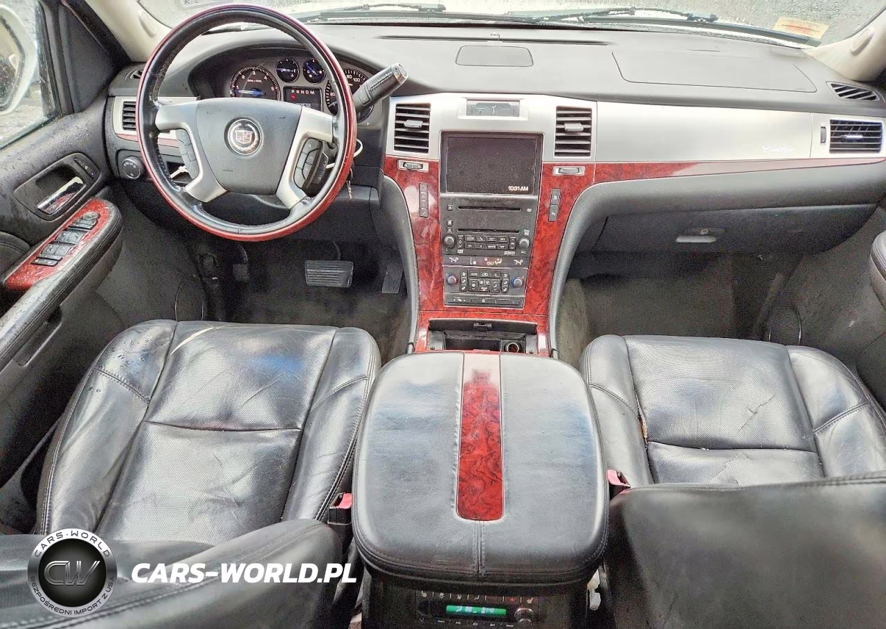 2007 Cadillac Escalade Luxury VIN:1GYFK63897R143859 - 8
