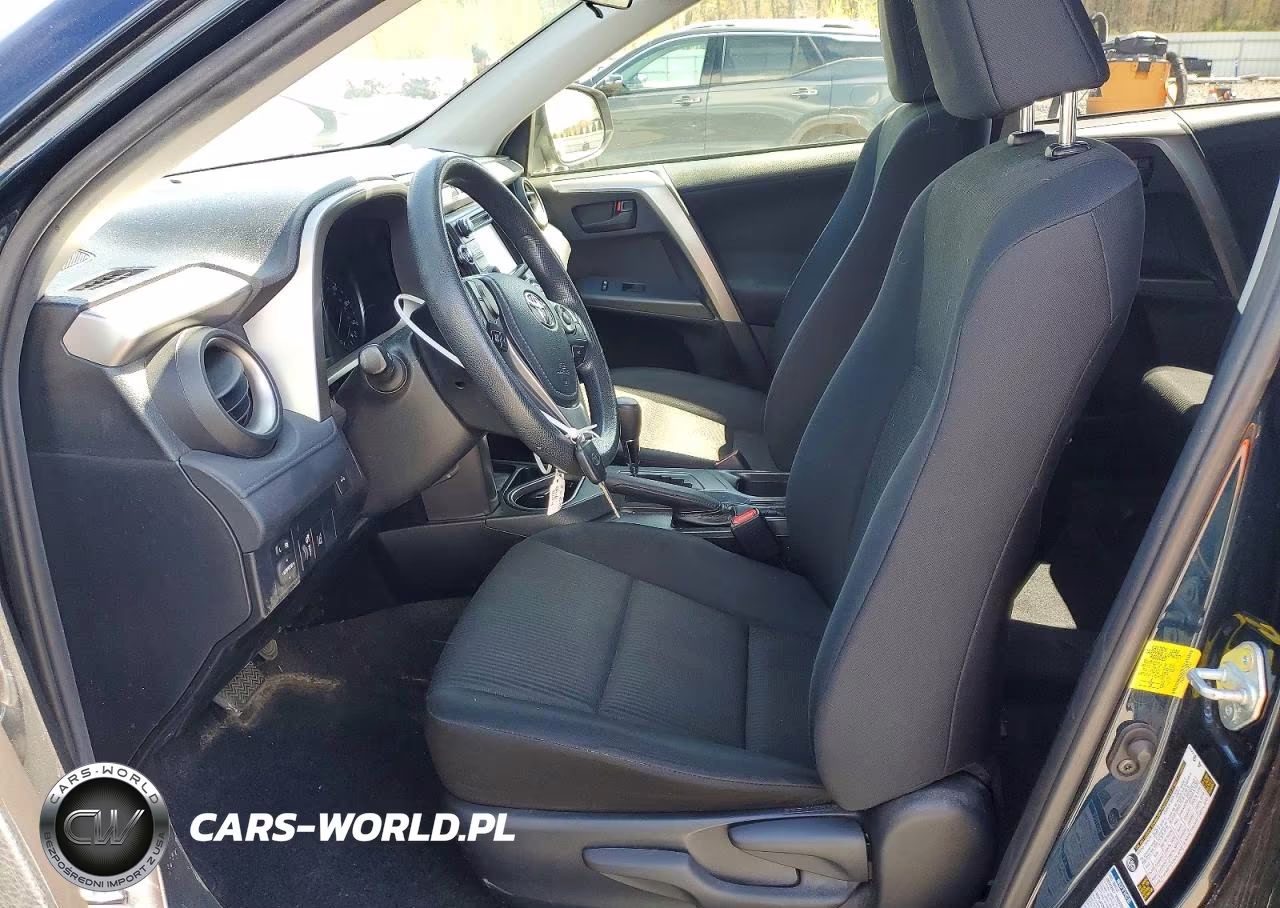 2017 Toyota Rav4 Le VIN:JTMBFREV6HJ161121 - 7