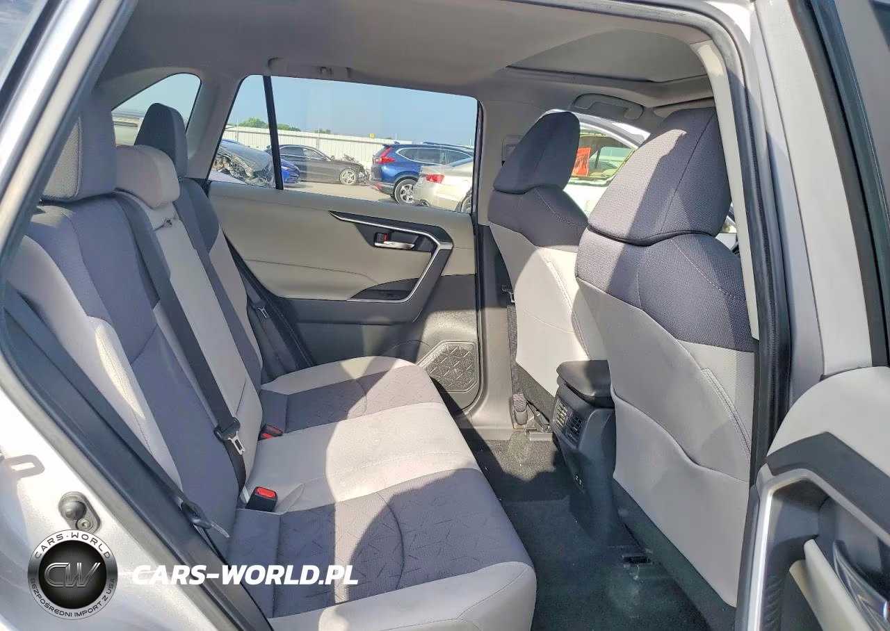 2021 Toyota Rav4 Xle VIN:JTMW1RFVXMD067797 - 11